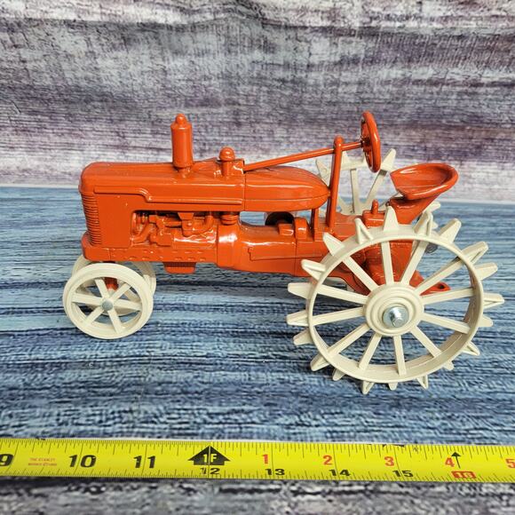 Vtg 1986 Scale models 1st Ed. 1/16 model M diecast n/frontend tractor on steel - Picture 4 of 10